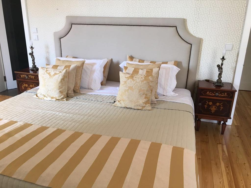 Chiado 4-Bedroom Flat Lisboa المظهر الخارجي الصورة