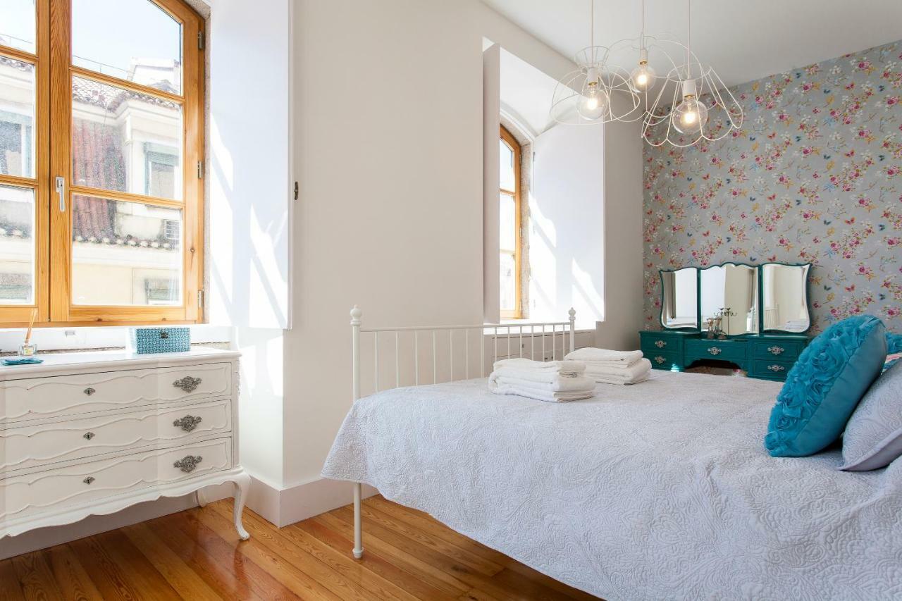 Chiado 4-Bedroom Flat Lisboa المظهر الخارجي الصورة