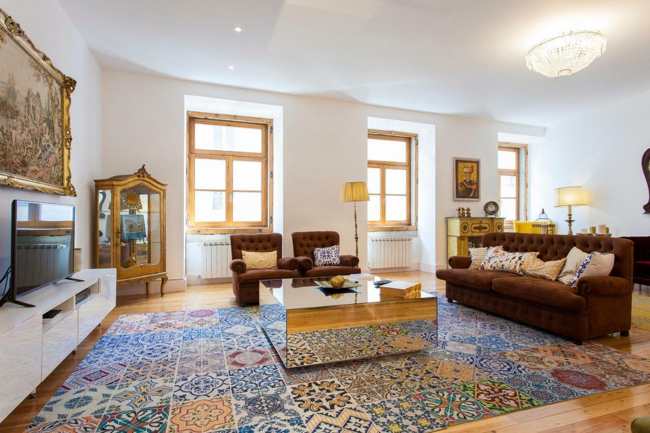 Chiado 4-Bedroom Flat Lisboa المظهر الخارجي الصورة