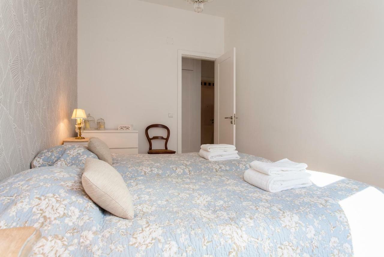 Chiado 4-Bedroom Flat Lisboa المظهر الخارجي الصورة