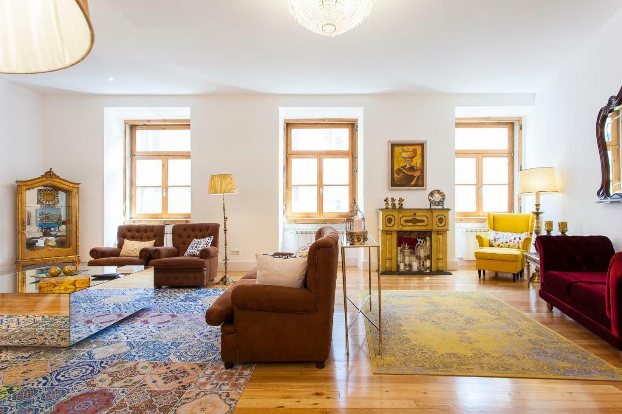 Chiado 4-Bedroom Flat Lisboa المظهر الخارجي الصورة